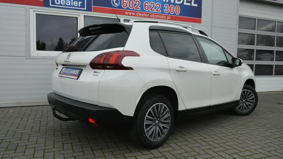 PEUGEOT 2008 -