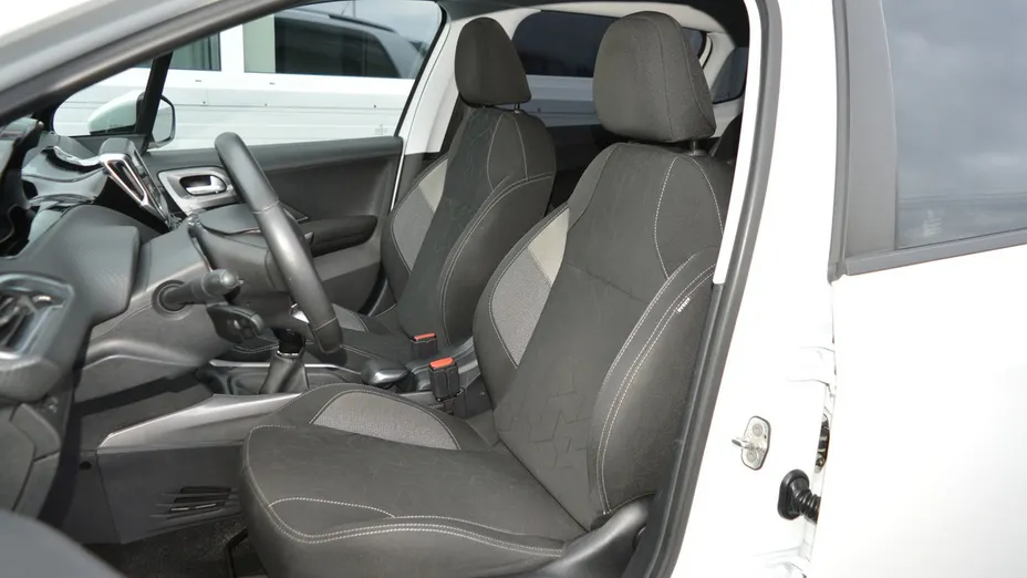 PEUGEOT 2008 -