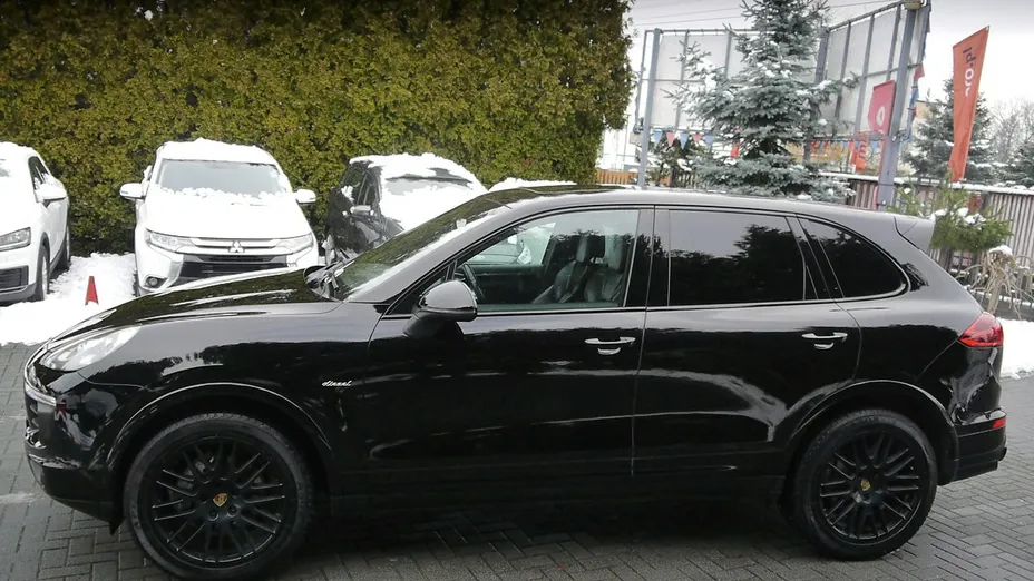 PORSCHE Cayenne -