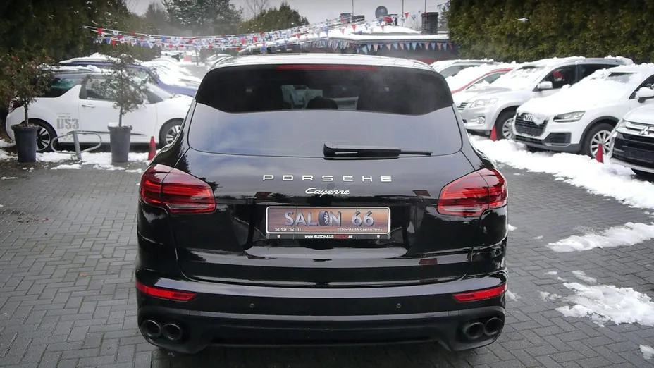 PORSCHE Cayenne -
