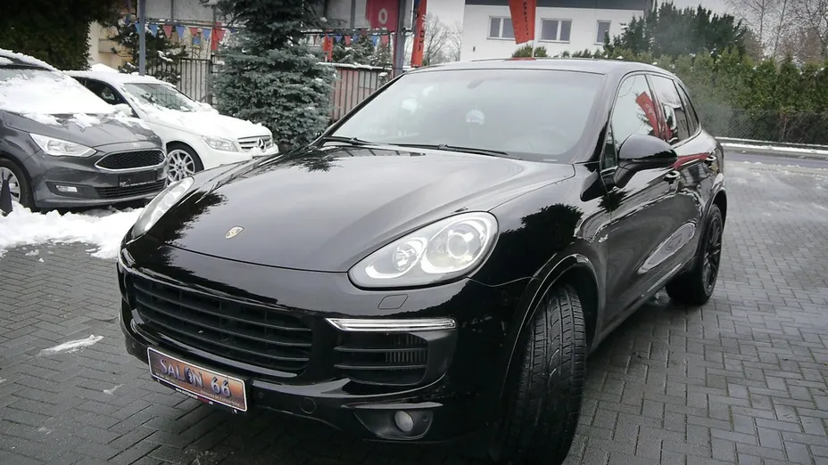 PORSCHE Cayenne -