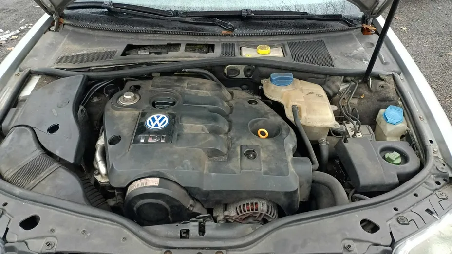 VOLKSWAGEN Passat -