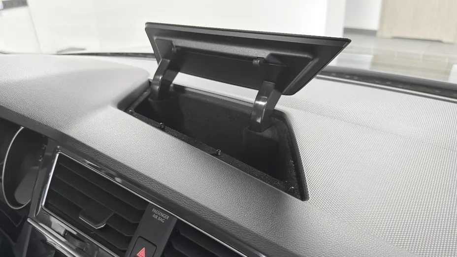 VOLKSWAGEN Tiguan -