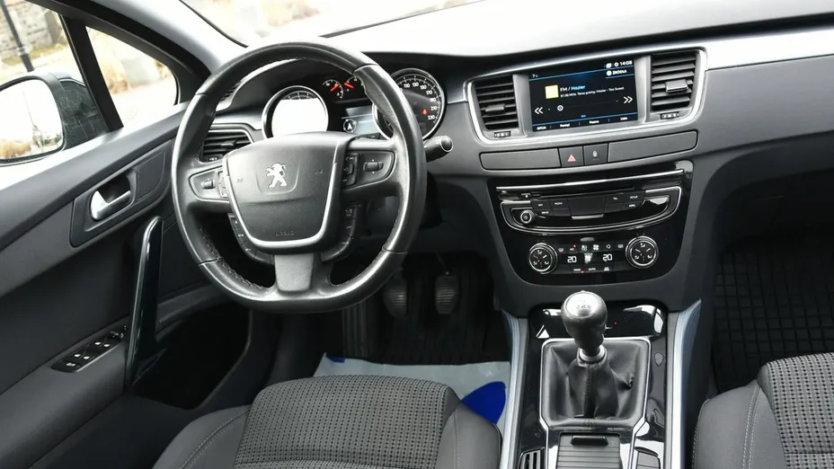 PEUGEOT 508 -