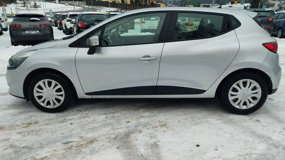 RENAULT Clio -