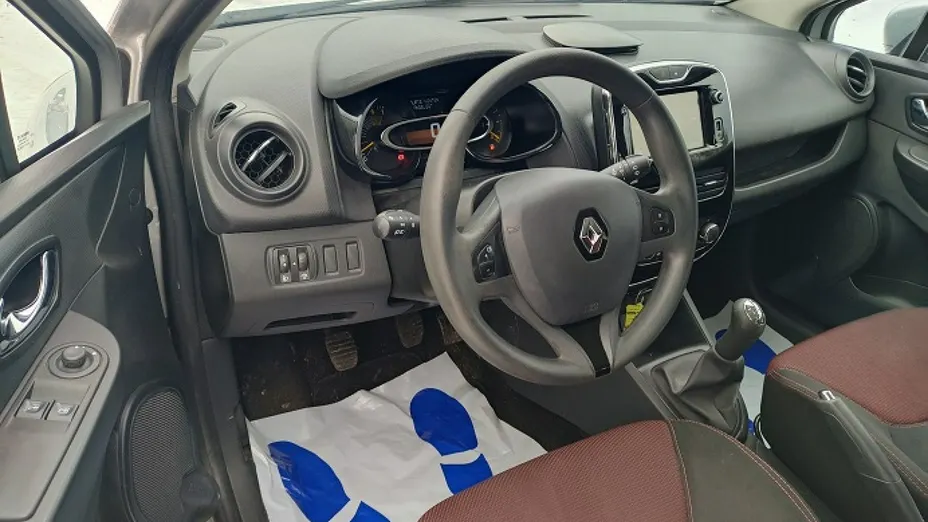 RENAULT Clio -