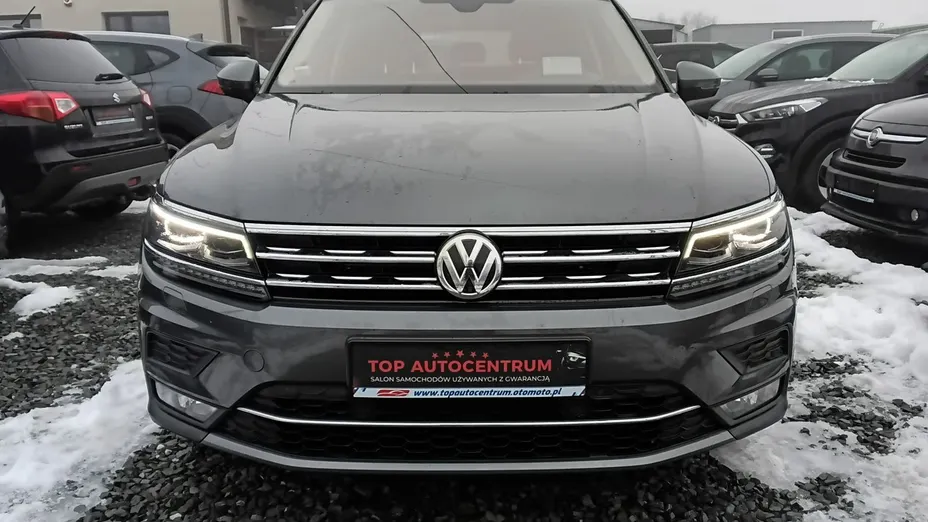 VOLKSWAGEN Tiguan -