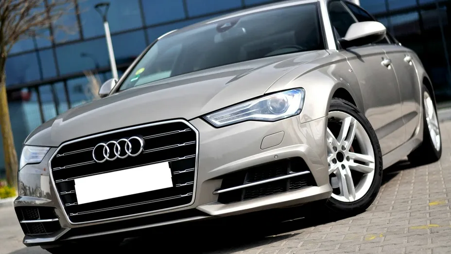 AUDI A6 -