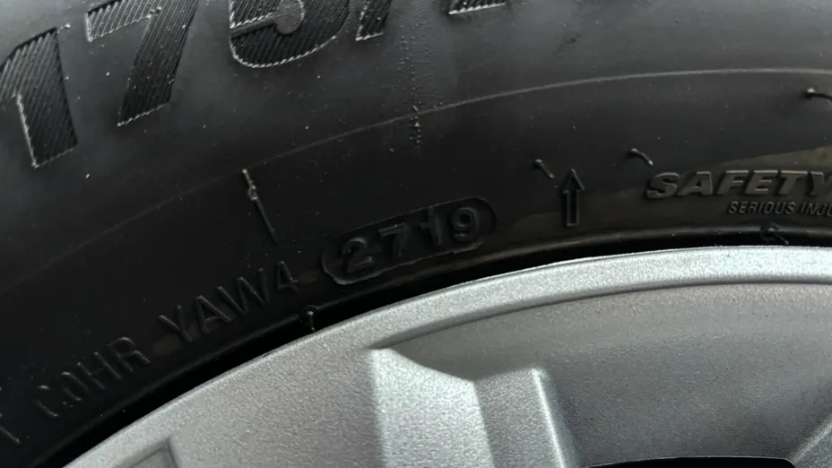 HYUNDAI i20 -
