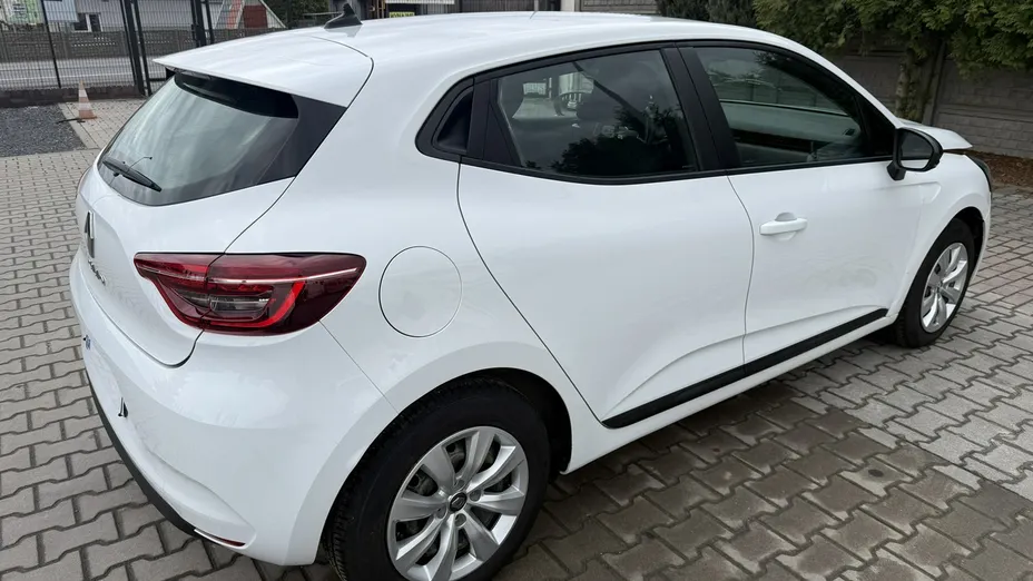 RENAULT Clio -
