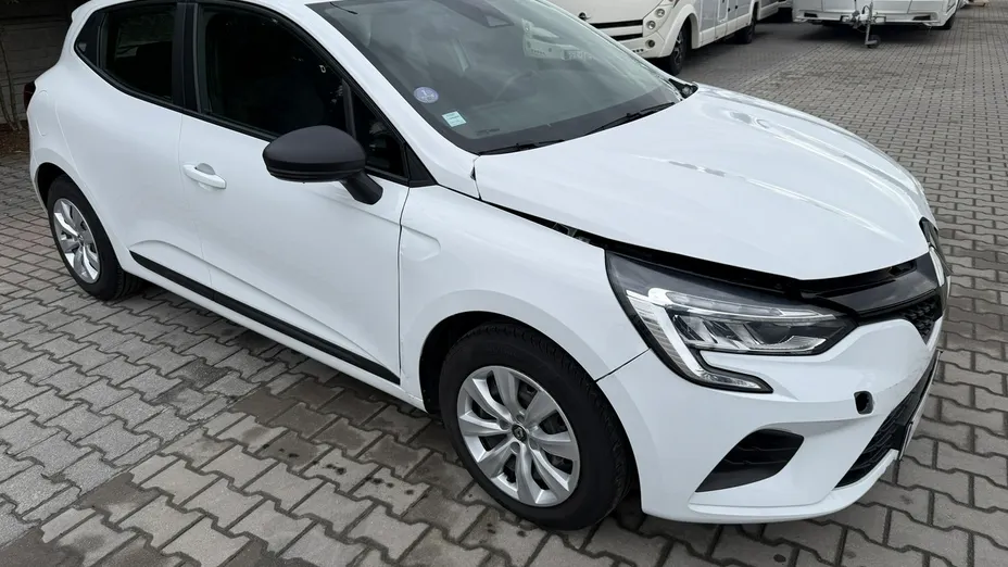 RENAULT Clio -