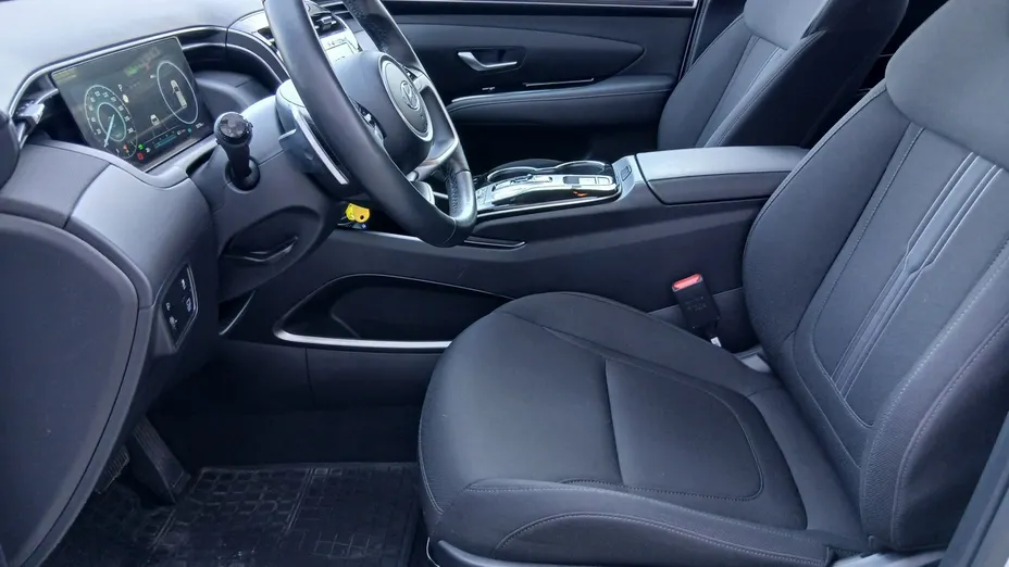 HYUNDAI Tucson -