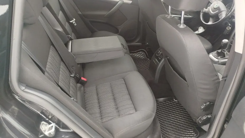 SKODA Octavia -