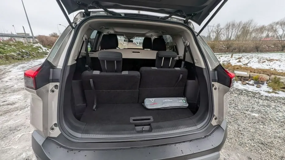NISSAN X-Trail -