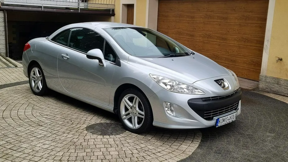 PEUGEOT 308 -