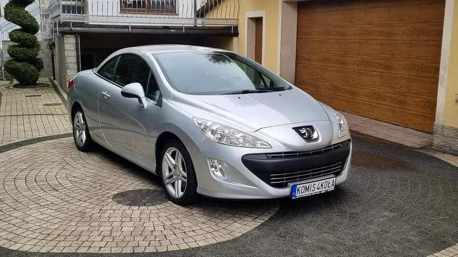 PEUGEOT 308 -
