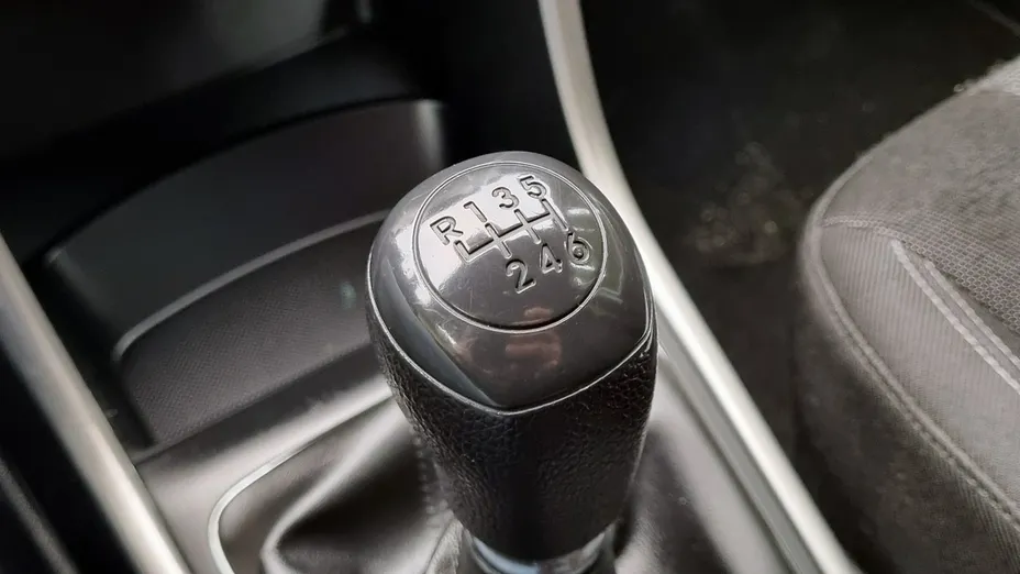 HYUNDAI i30 -