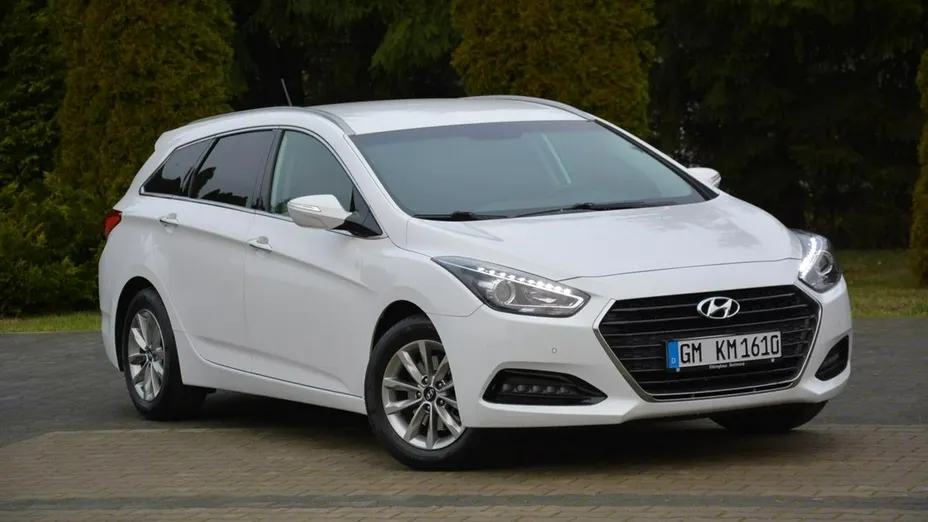 HYUNDAI i40 -
