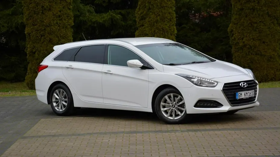HYUNDAI i40 -