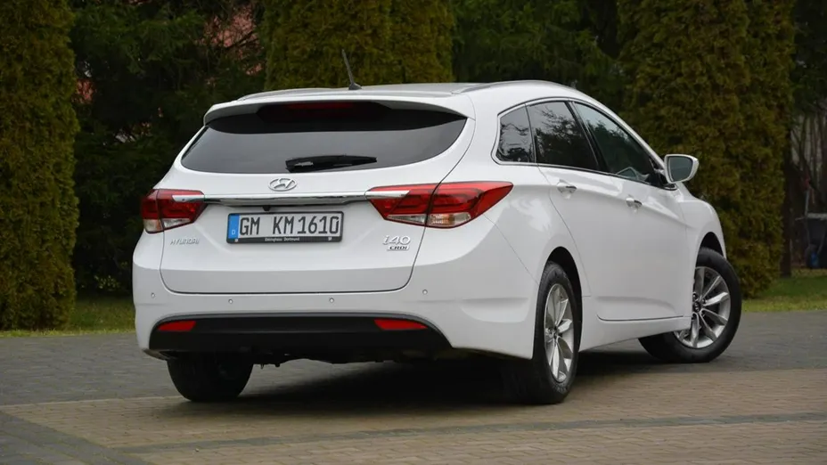 HYUNDAI i40 -