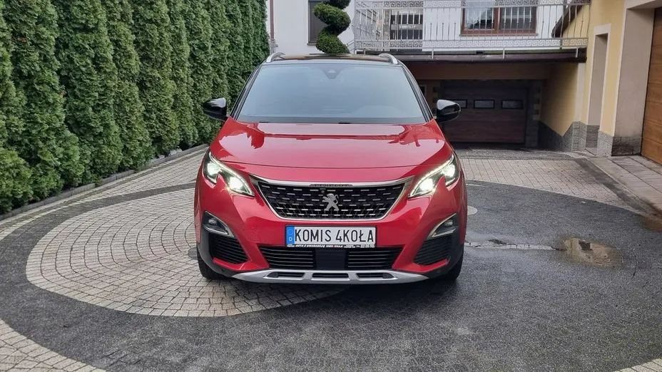 PEUGEOT 3008 -