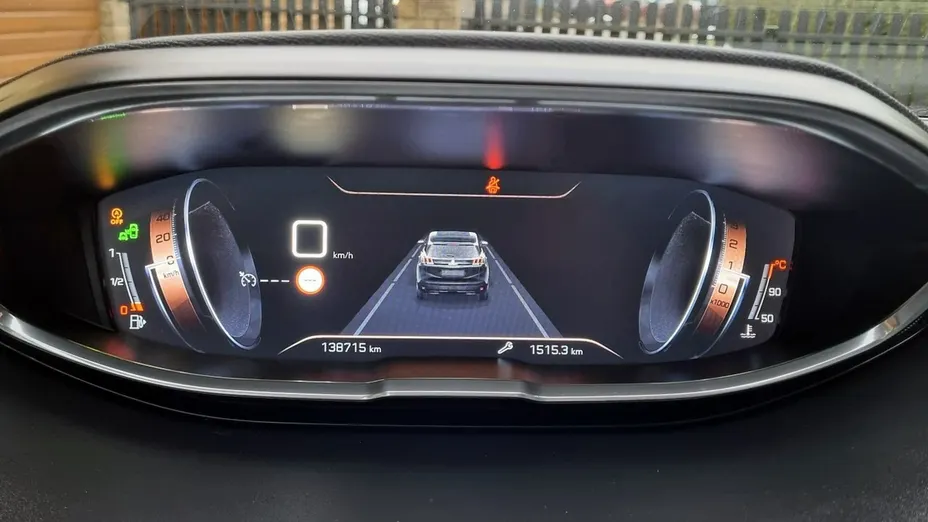 PEUGEOT 3008 -