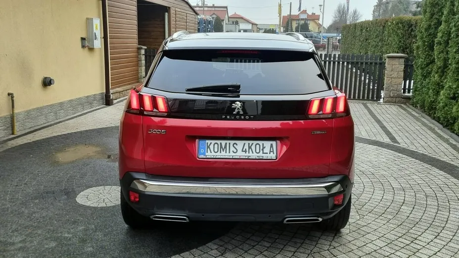 PEUGEOT 3008 -
