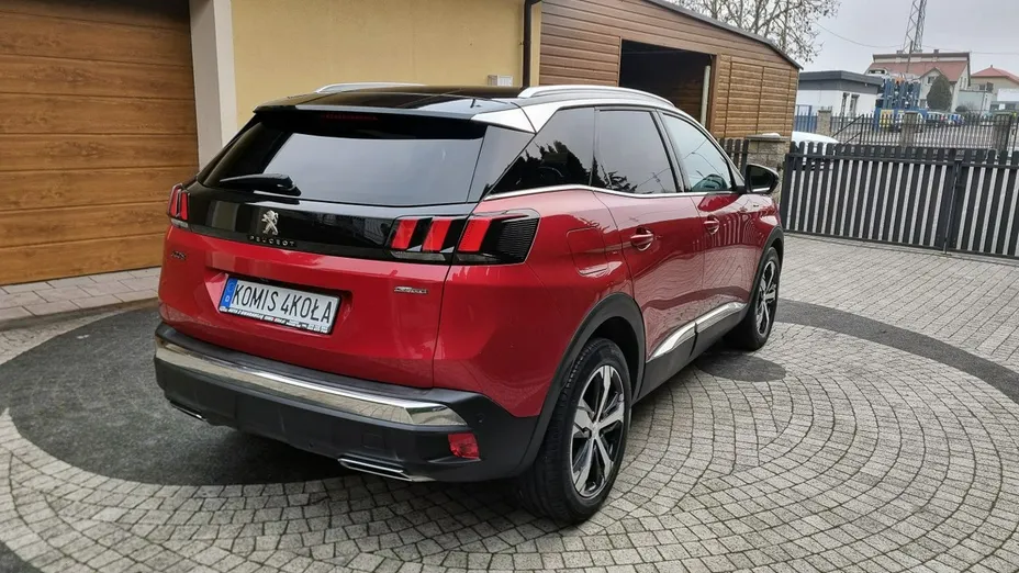 PEUGEOT 3008 -