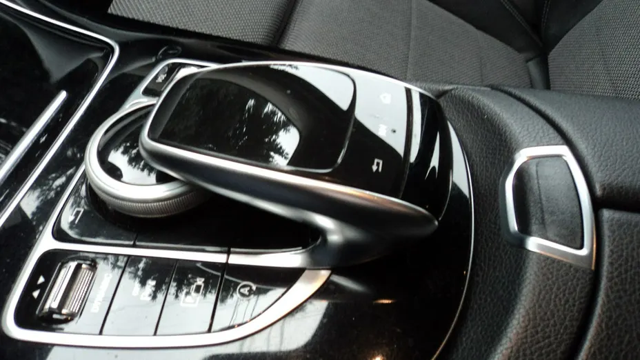 MERCEDES-BENZ E Klasa -