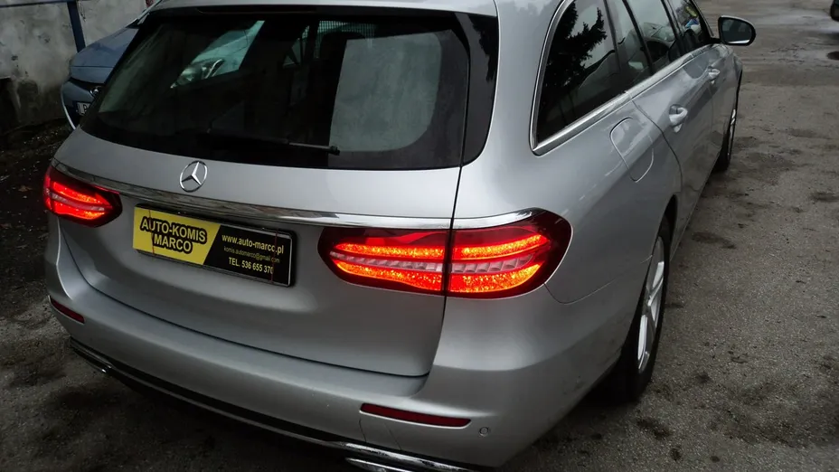 MERCEDES-BENZ E Klasa -
