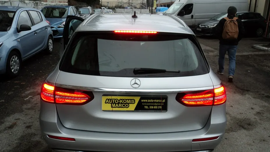 MERCEDES-BENZ E Klasa -