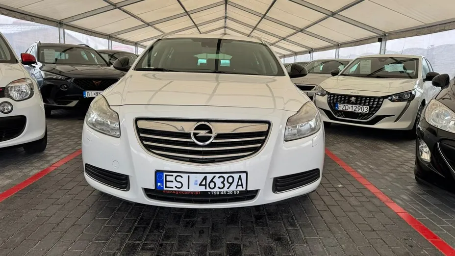 OPEL Insignia -