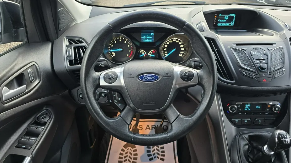 FORD Kuga -