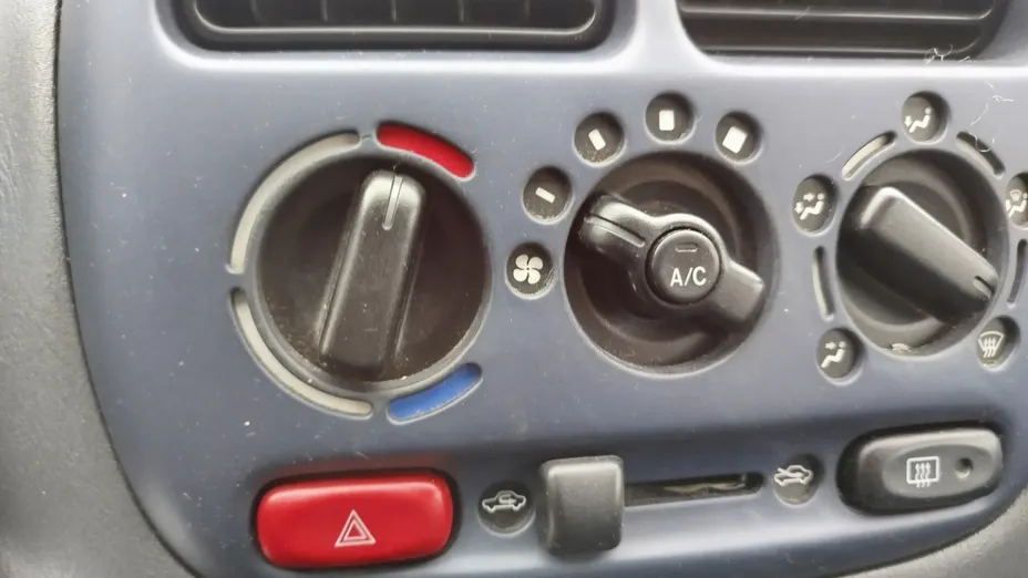 SUZUKI Ignis -