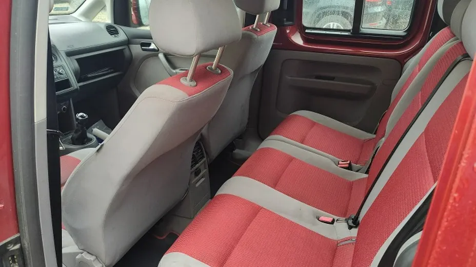 VOLKSWAGEN Caddy -