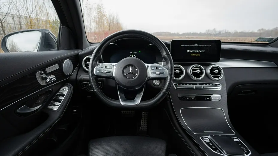 MERCEDES-BENZ GLC -