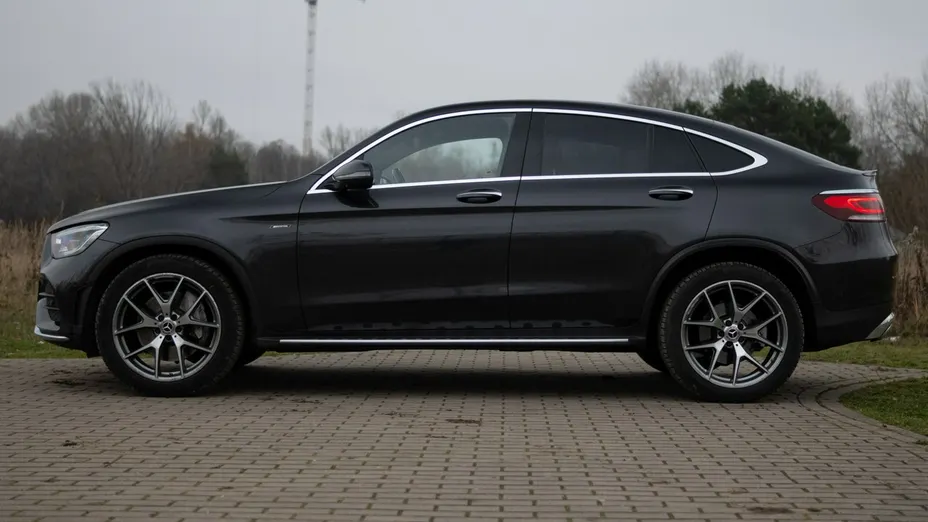 MERCEDES-BENZ GLC -