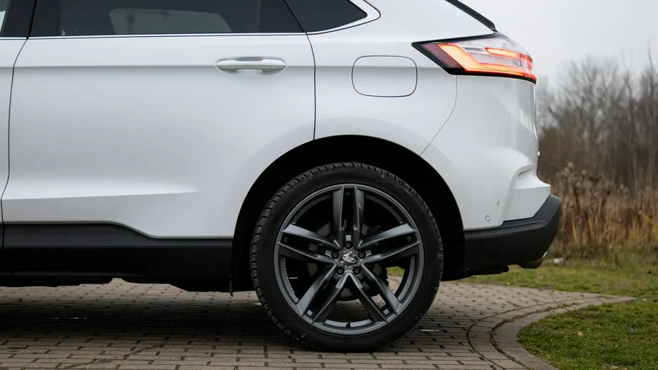 FORD Edge -