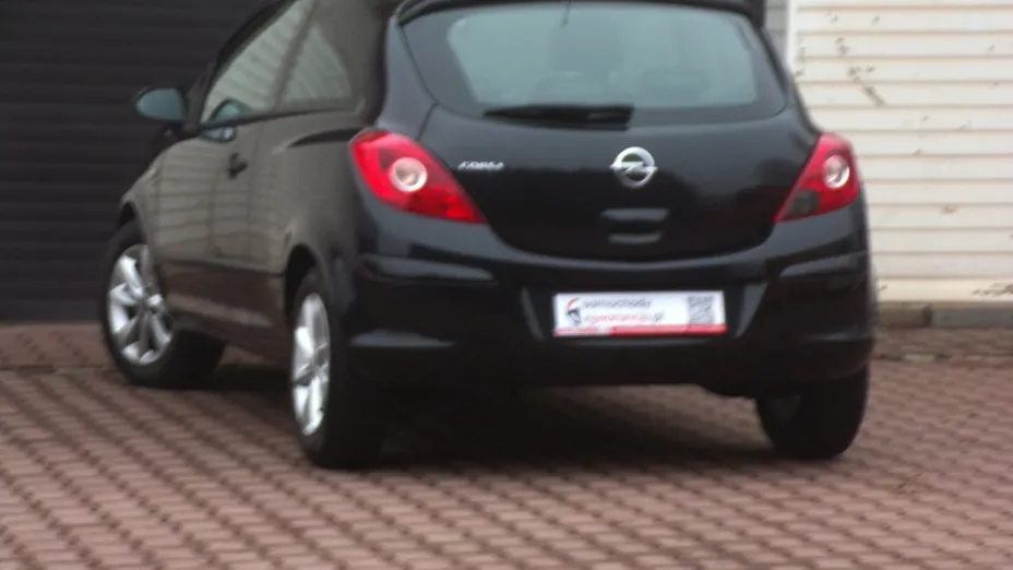 OPEL Corsa -