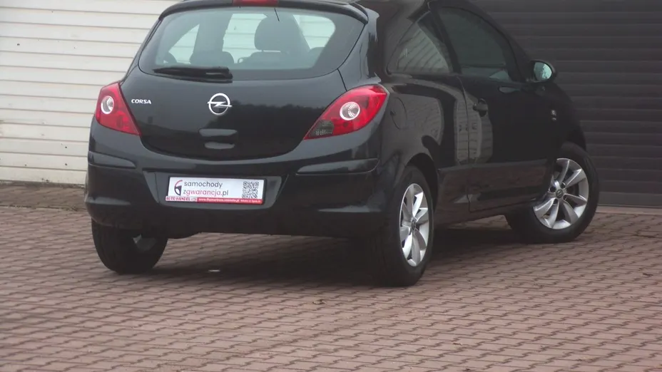 OPEL Corsa -