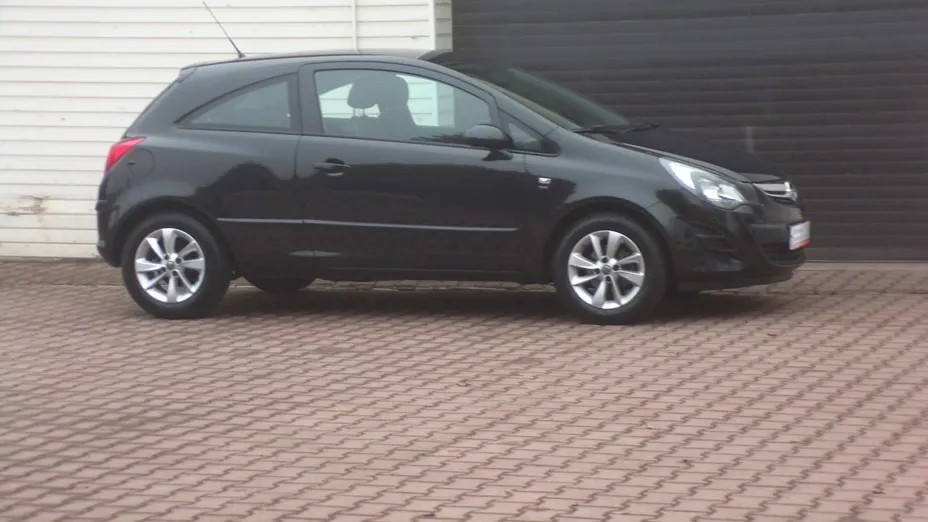 OPEL Corsa -