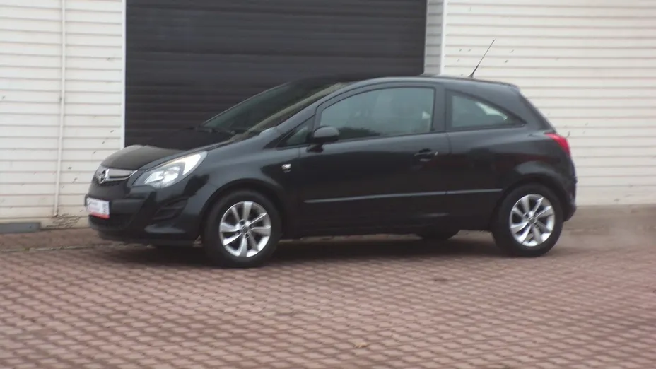 OPEL Corsa -
