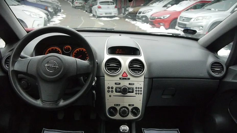 OPEL Corsa -