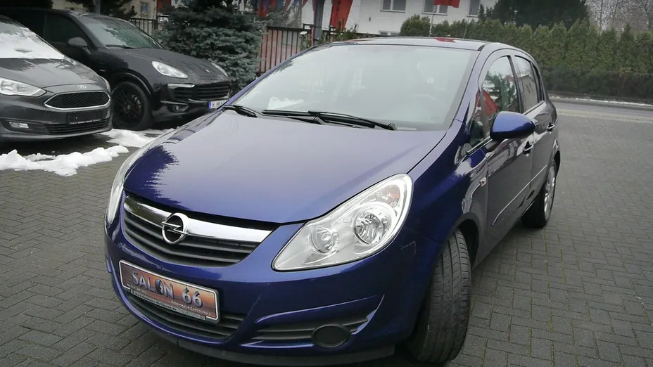 OPEL Corsa -