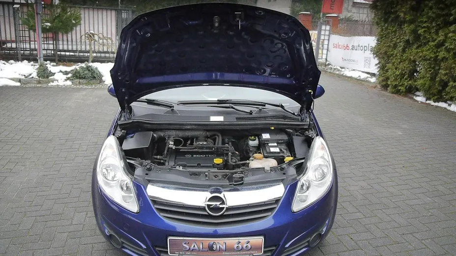 OPEL Corsa -