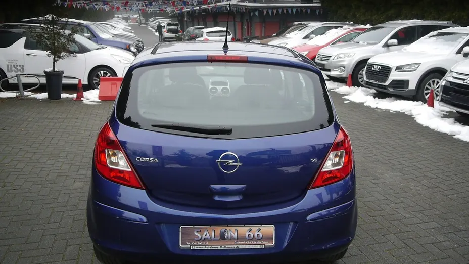 OPEL Corsa -