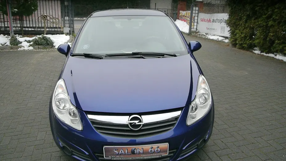 OPEL Corsa -