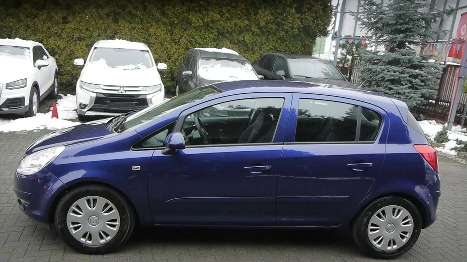 OPEL Corsa -