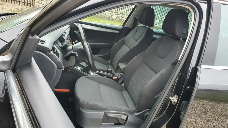 SKODA Octavia -