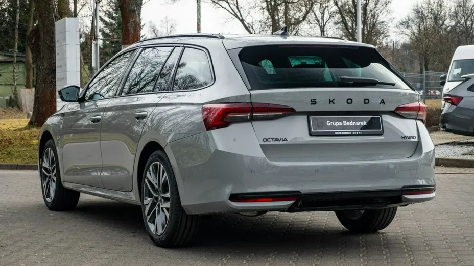 SKODA Octavia -